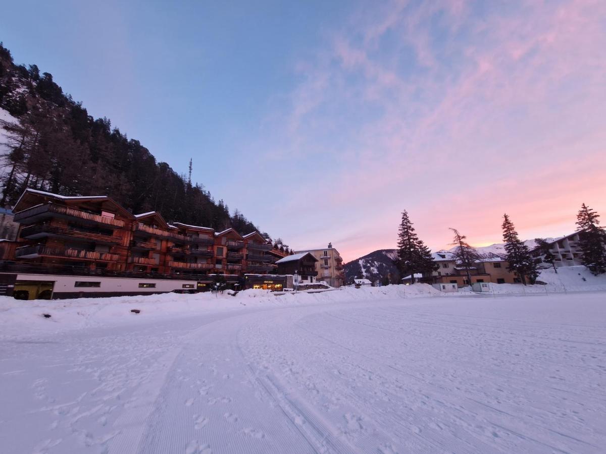 Superbe Appartement Champex-Lac Avec Piscine Et Sauna Esterno foto