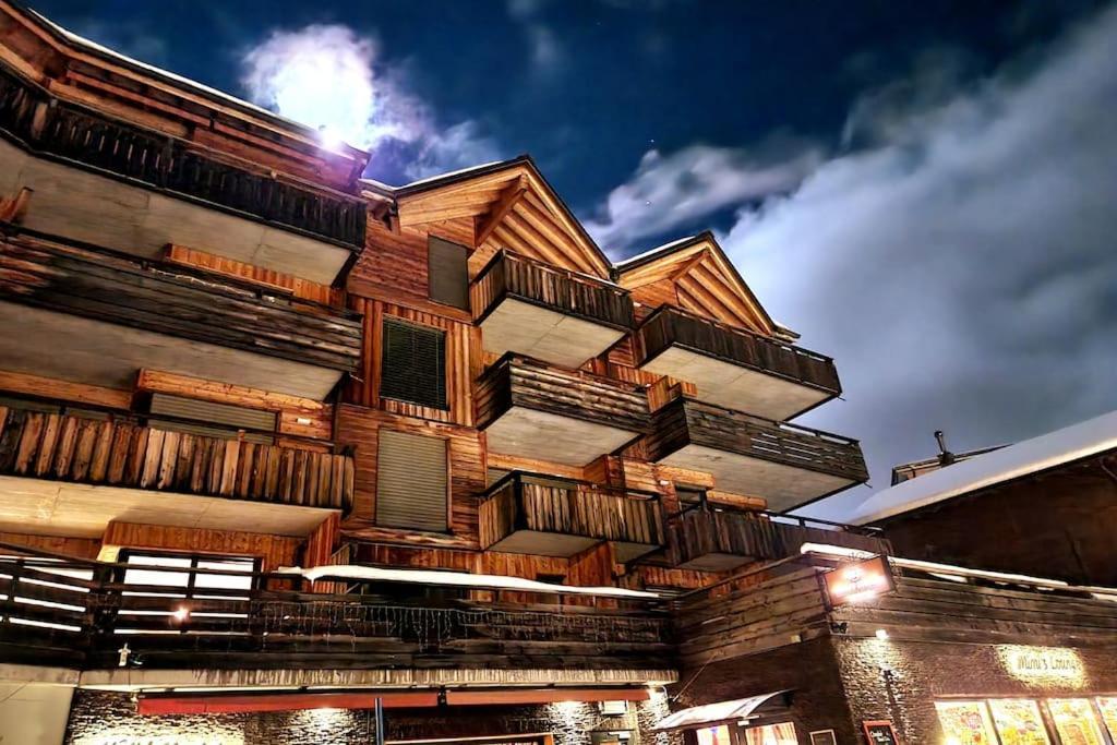 Superbe Appartement Champex-Lac Avec Piscine Et Sauna Esterno foto